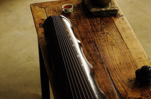 柳州市古琴蕴含的传统文化，一把古琴制备出来要两年的时间